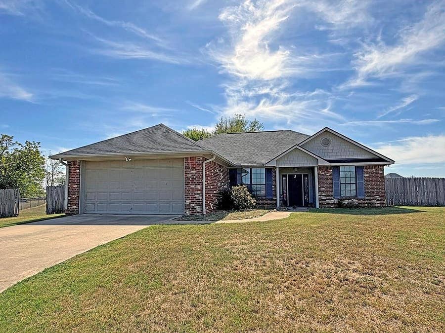 Property photo for 5721 Suncrest Drive, Athens, TX