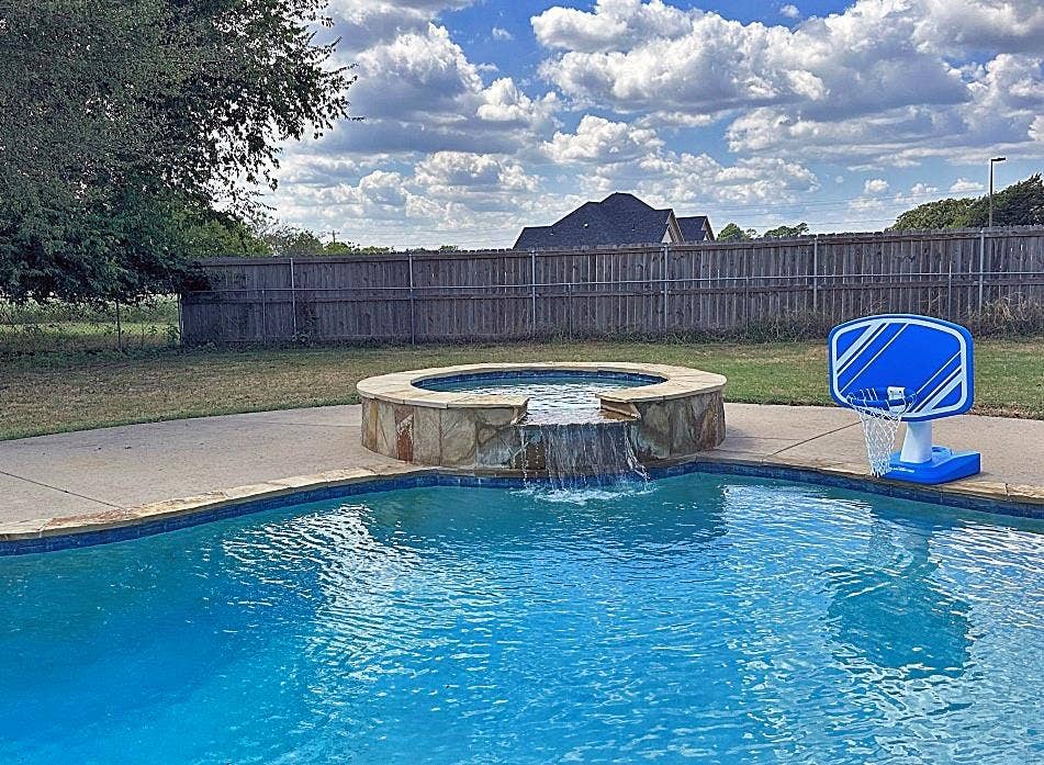 5721 Suncrest Drive, Athens, TX 75752 5721 Suncrest Drive, Athens, TX 75752