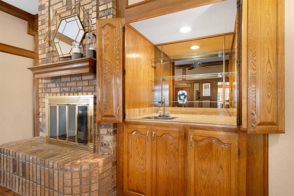 1142 Misty Oak Lane, Keller, TX 76248 1142 Misty Oak Lane, Keller, TX 76248
