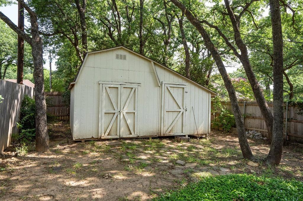 1142 Misty Oak Lane, Keller, TX 76248 1142 Misty Oak Lane, Keller, TX 76248