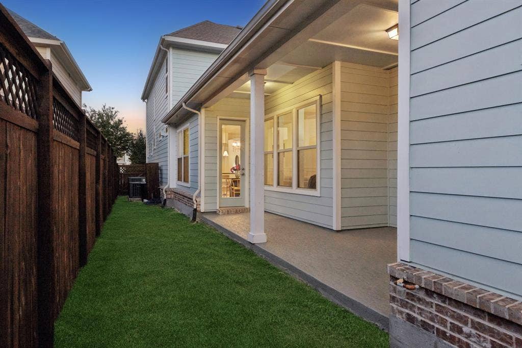 2221 Tremont Boulevard, McKinney, TX 75071 2221 Tremont Boulevard, McKinney, TX 75071