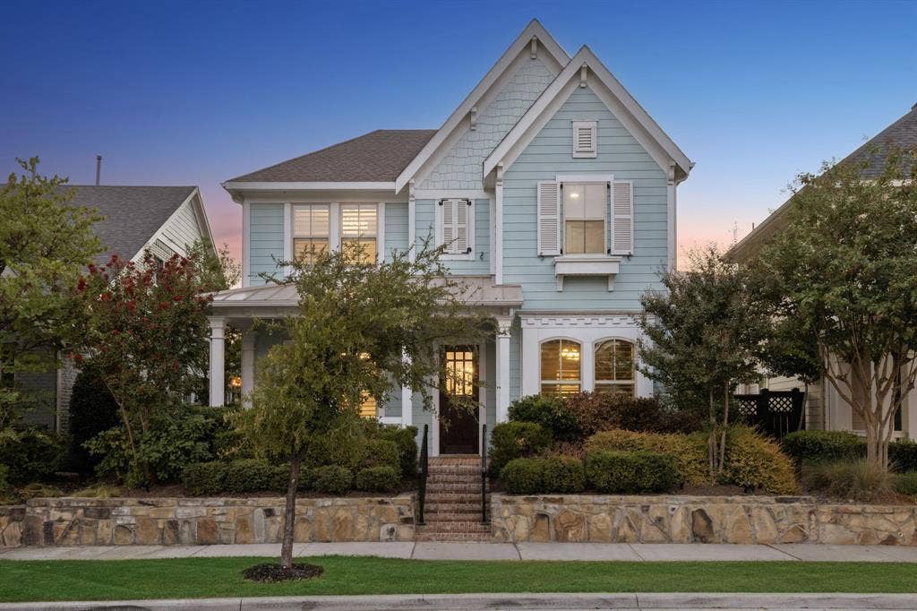 2221 Tremont Boulevard, McKinney, TX 75071 2221 Tremont Boulevard, McKinney, TX 75071