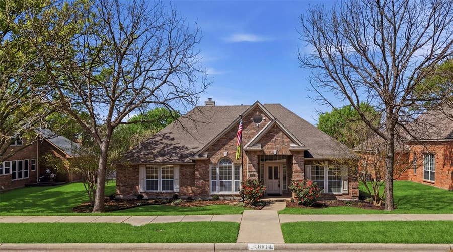 Property photo for 6613 Barclay Lane, Garland, TX