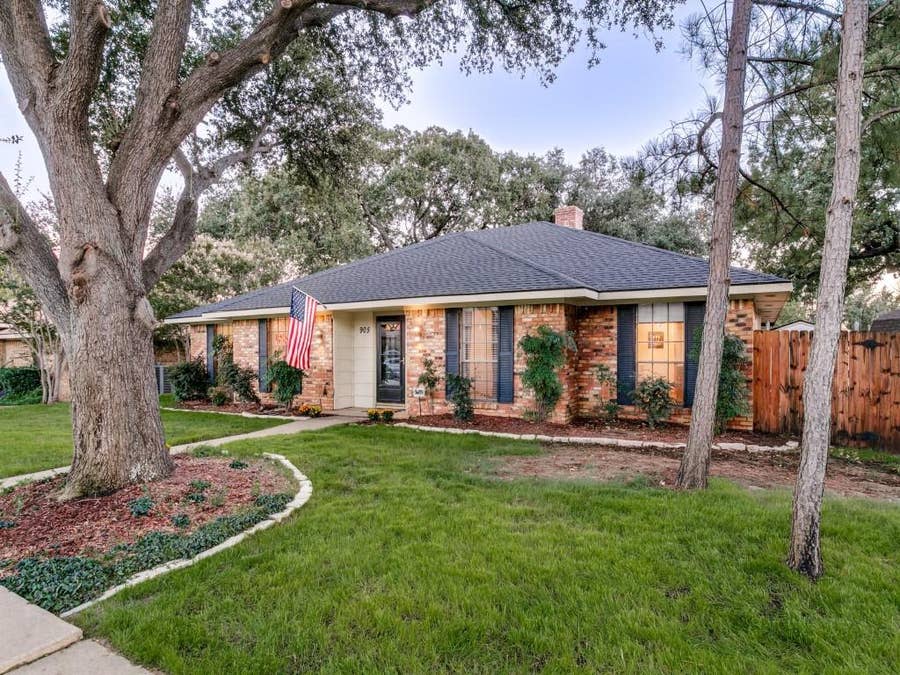 Property photo for 905 Summer Trail, Flower Mound, TX