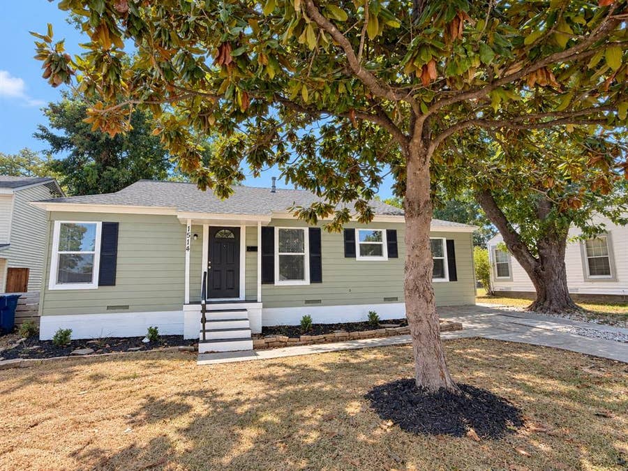 Property photo for 1514 Cedarcrest Drive, Garland, TX
