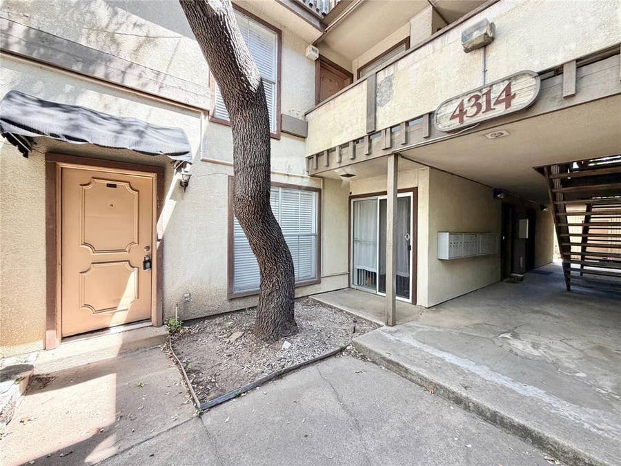 Property photo for 4314 Travis Street, #102, Dallas, TX