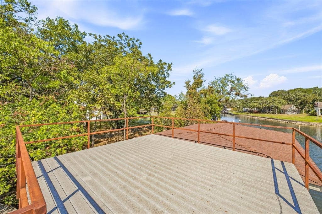 4017 Dakota Trail, Granbury, TX 76048 4017 Dakota Trail, Granbury, TX 76048