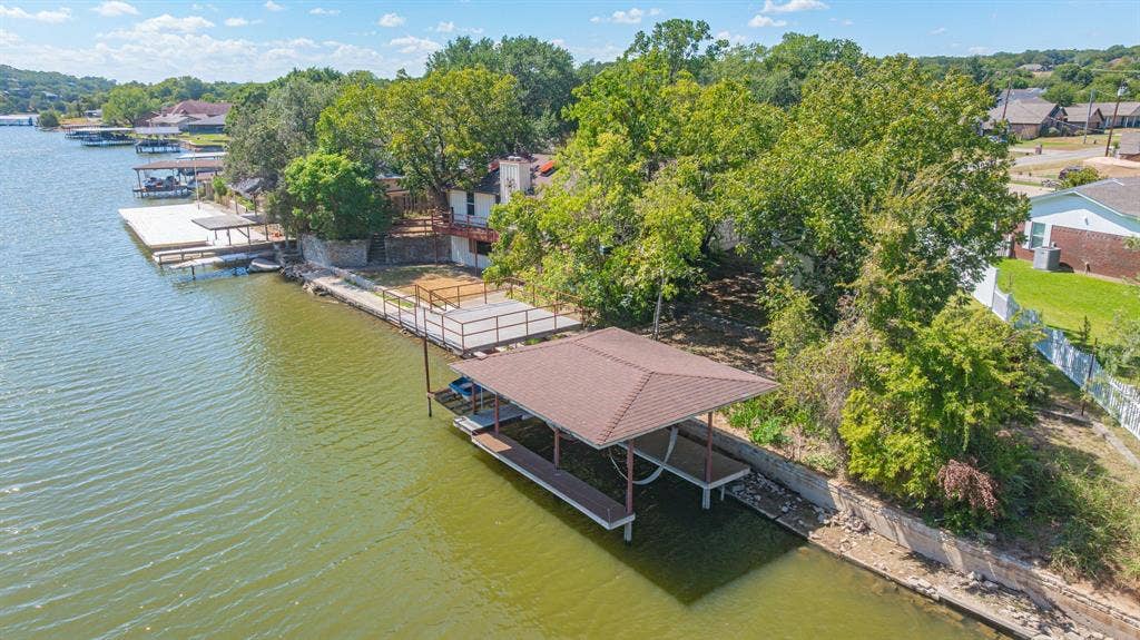 4017 Dakota Trail, Granbury, TX 76048 4017 Dakota Trail, Granbury, TX 76048