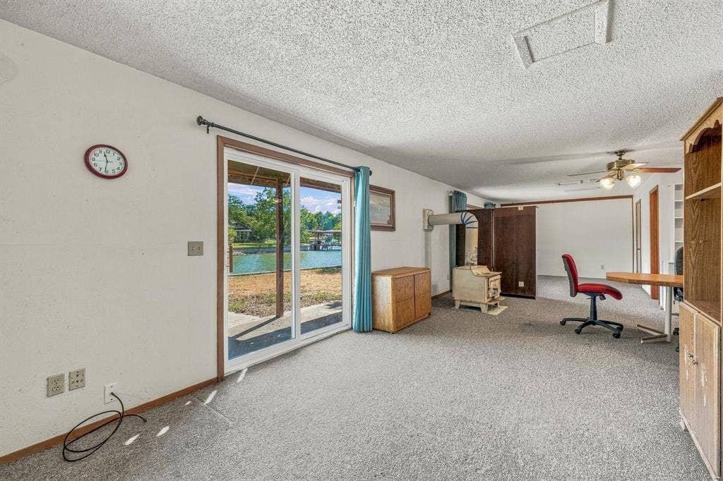 4017 Dakota Trail, Granbury, TX 76048 4017 Dakota Trail, Granbury, TX 76048