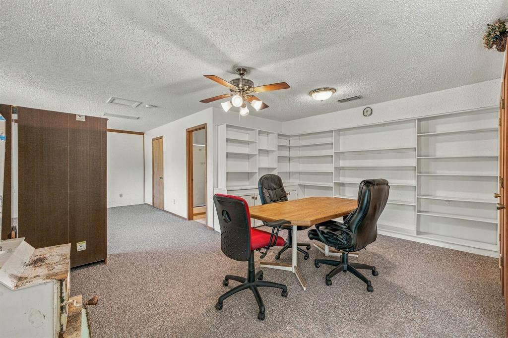 4017 Dakota Trail, Granbury, TX 76048 4017 Dakota Trail, Granbury, TX 76048