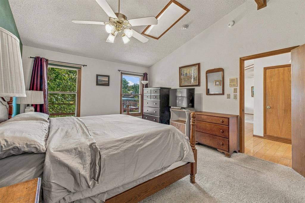 4017 Dakota Trail, Granbury, TX 76048 4017 Dakota Trail, Granbury, TX 76048