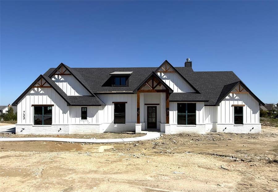 Property photo for 733 Nocona Drive, Aledo, TX