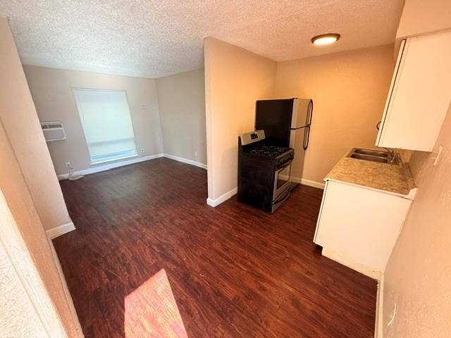 Property photo for 1037 E Tucker Street, #102, Fort Worth, TX