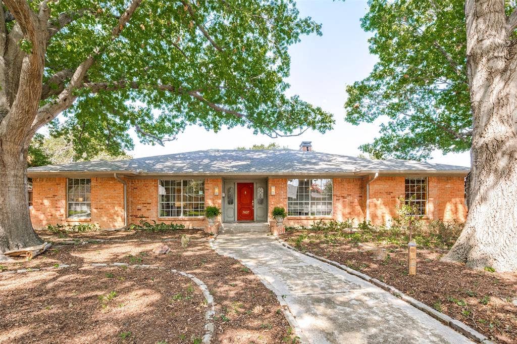 7407 Meadow Oaks Drive, Dallas, TX 75230 Front of house