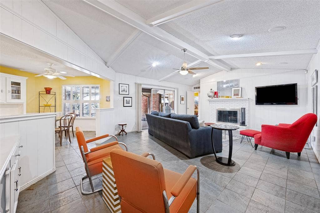 7407 Meadow Oaks Drive, Dallas, TX 75230 Family room with fireplace