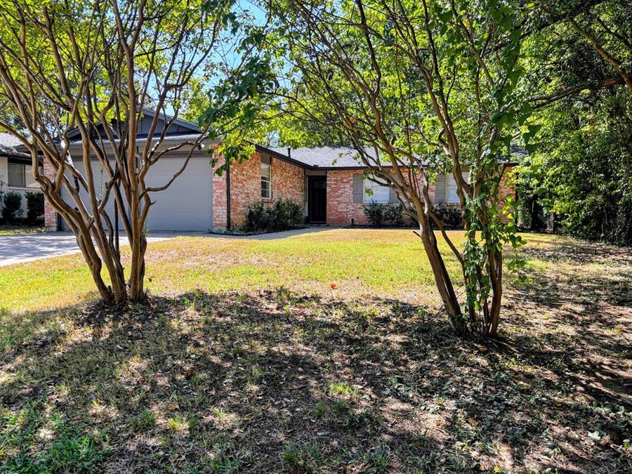Property photo for 2508 Buffalo Drive, Arlington, TX