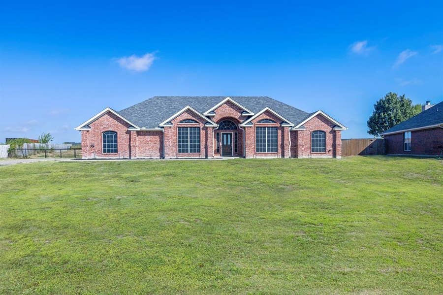 Property photo for 16422 Prairie Meadow, Forney, TX