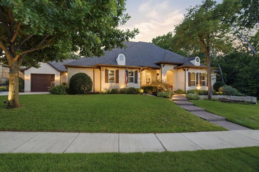Property photo for 3004 Rolling Wood Lane, Keller, TX