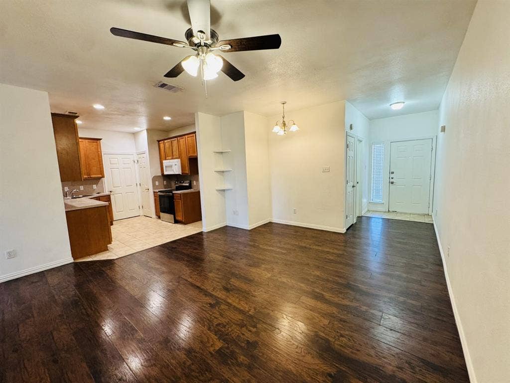 1622 Summer Hill Court, Granbury, TX 76048 1622 Summer Hill Court, Granbury, TX 76048
