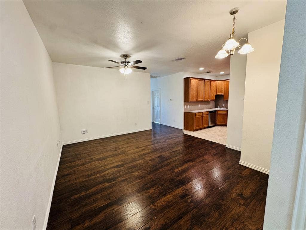 1622 Summer Hill Court, Granbury, TX 76048 1622 Summer Hill Court, Granbury, TX 76048