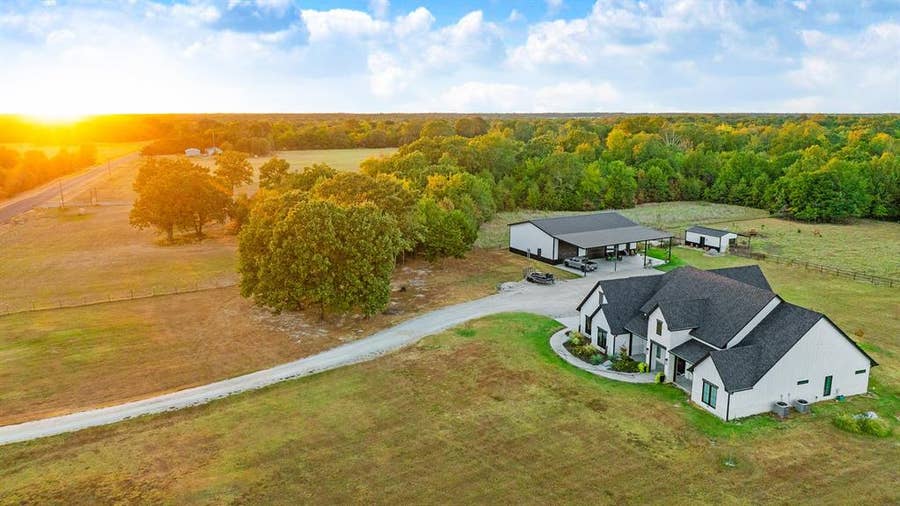 Property photo for 15170 Farm Road 79, Sumner, TX