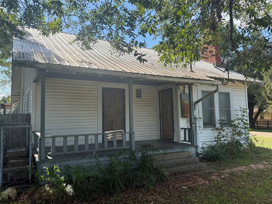Property photo for 302 S Hogg Street, Streetman, TX