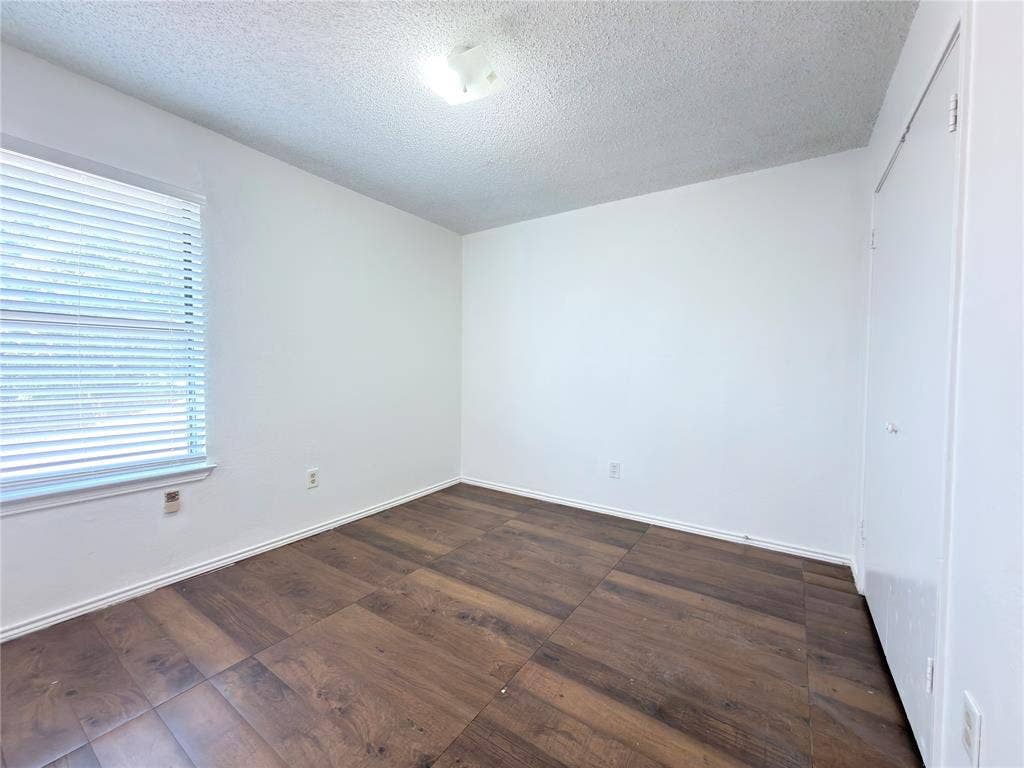 1801 Quail Run Drive, Garland, TX 75040 1801 Quail Run Drive, Garland, TX 75040