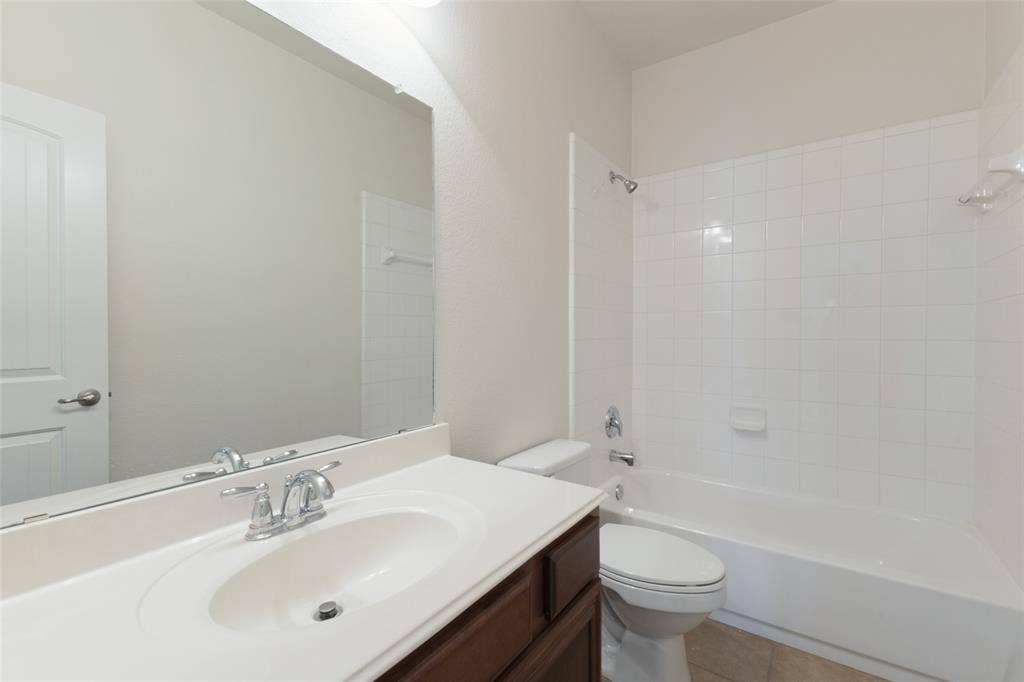 608 Byron Nelson Drive, McKinney, TX 75072 608 Byron Nelson Drive, McKinney, TX 75072