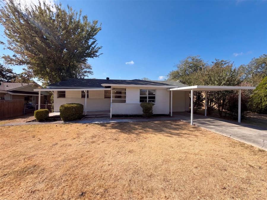 Property photo for 8021 Tumbleweed Trail, White Settlement, TX