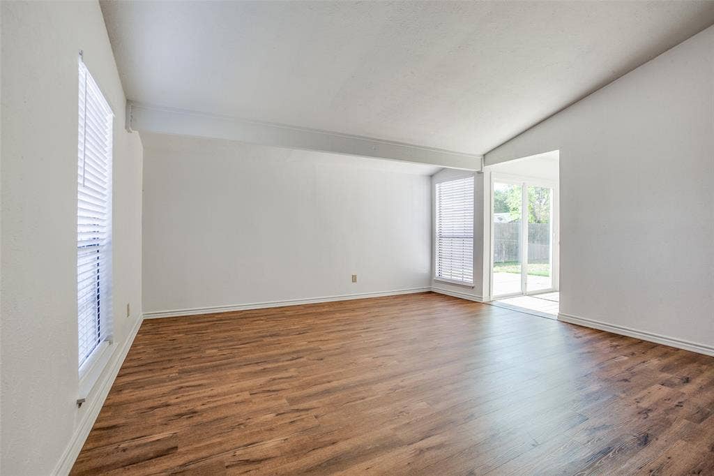 960 Lockhart Drive, Plano, TX 75023 960 Lockhart Drive, Plano, TX 75023