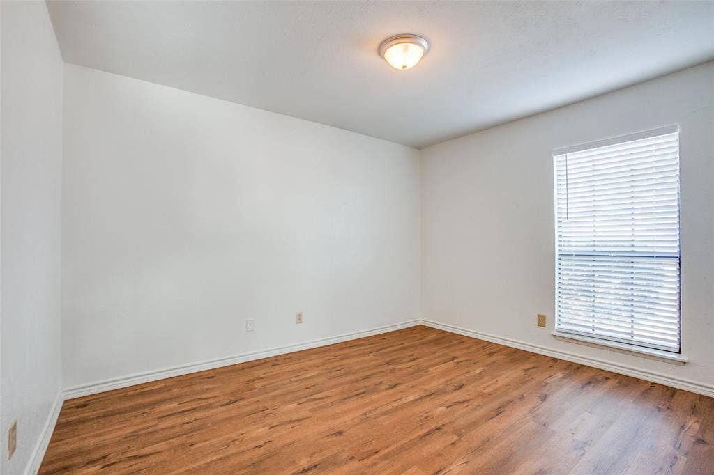 960 Lockhart Drive, Plano, TX 75023 960 Lockhart Drive, Plano, TX 75023