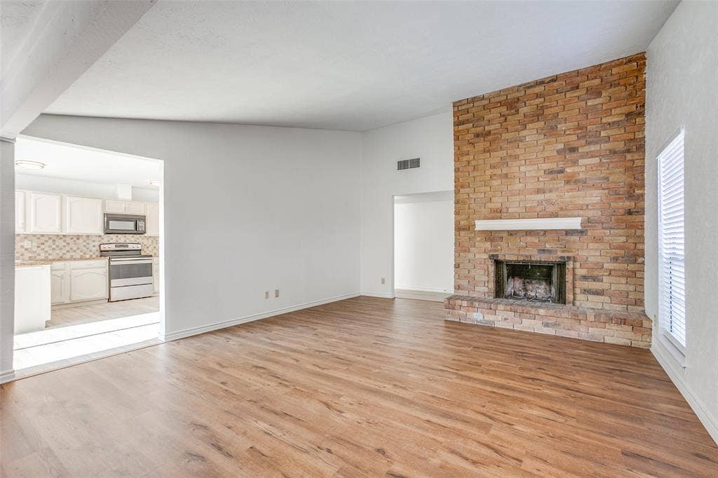 960 Lockhart Drive, Plano, TX 75023 960 Lockhart Drive, Plano, TX 75023