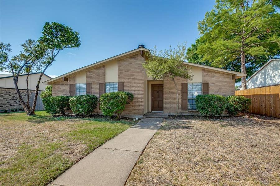 Property photo for 960 Lockhart Drive, Plano, TX