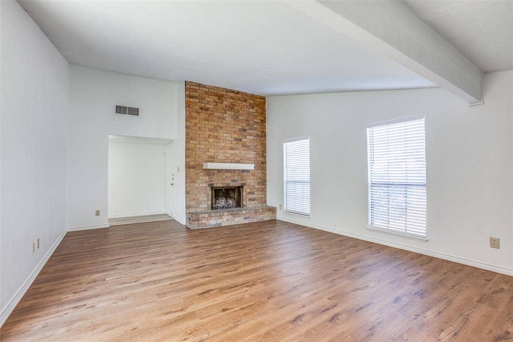 960 Lockhart Drive, Plano, TX 75023 960 Lockhart Drive, Plano, TX 75023