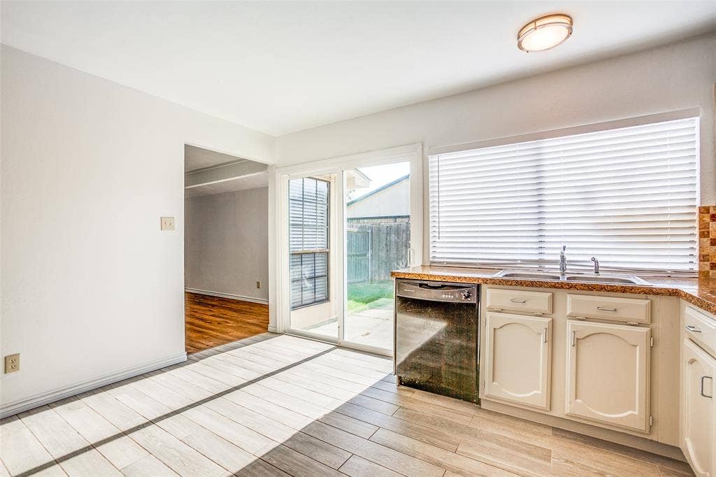 960 Lockhart Drive, Plano, TX 75023 960 Lockhart Drive, Plano, TX 75023