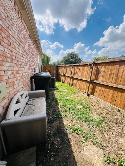 8648 Mill Creek Road, Irving, TX 75063 8648 Mill Creek Road, Irving, TX 75063