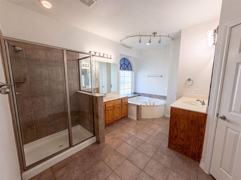 1803 High Meadow Street, Glenn Heights, TX 75154 1803 High Meadow Street, Glenn Heights, TX 75154