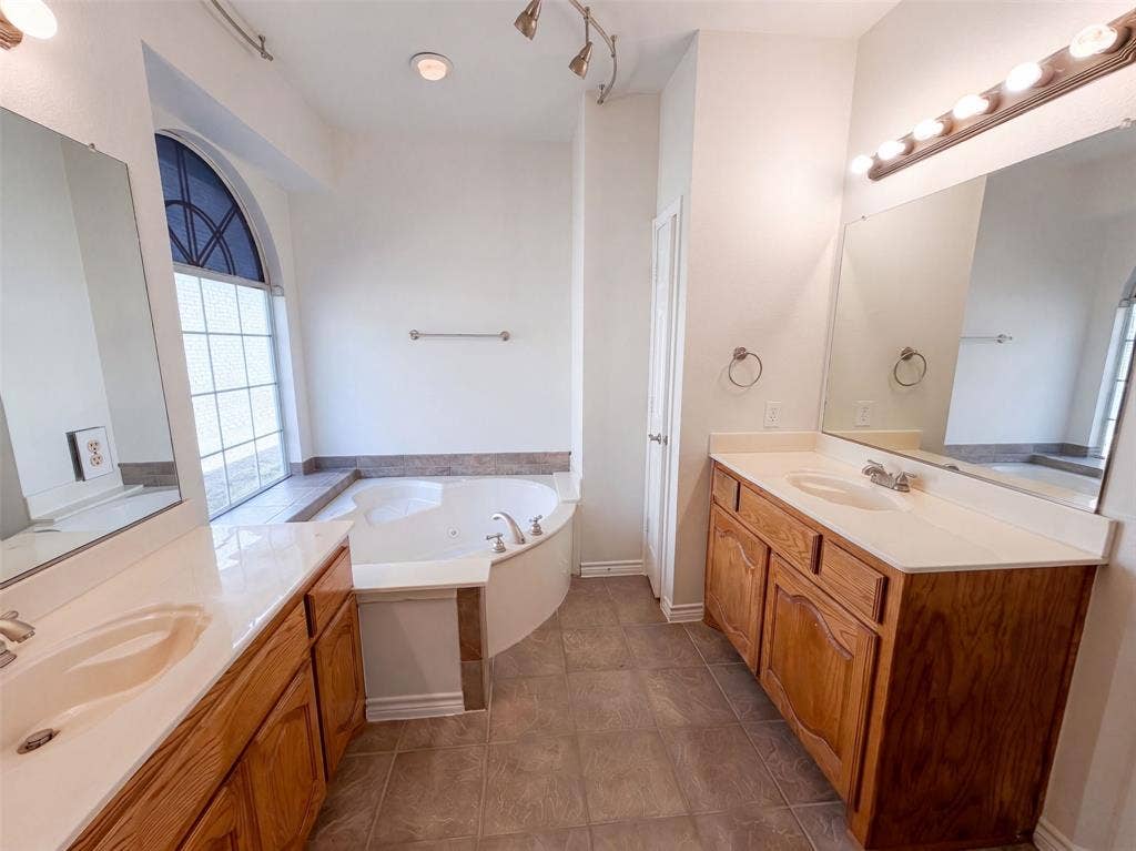 1803 High Meadow Street, Glenn Heights, TX 75154 1803 High Meadow Street, Glenn Heights, TX 75154