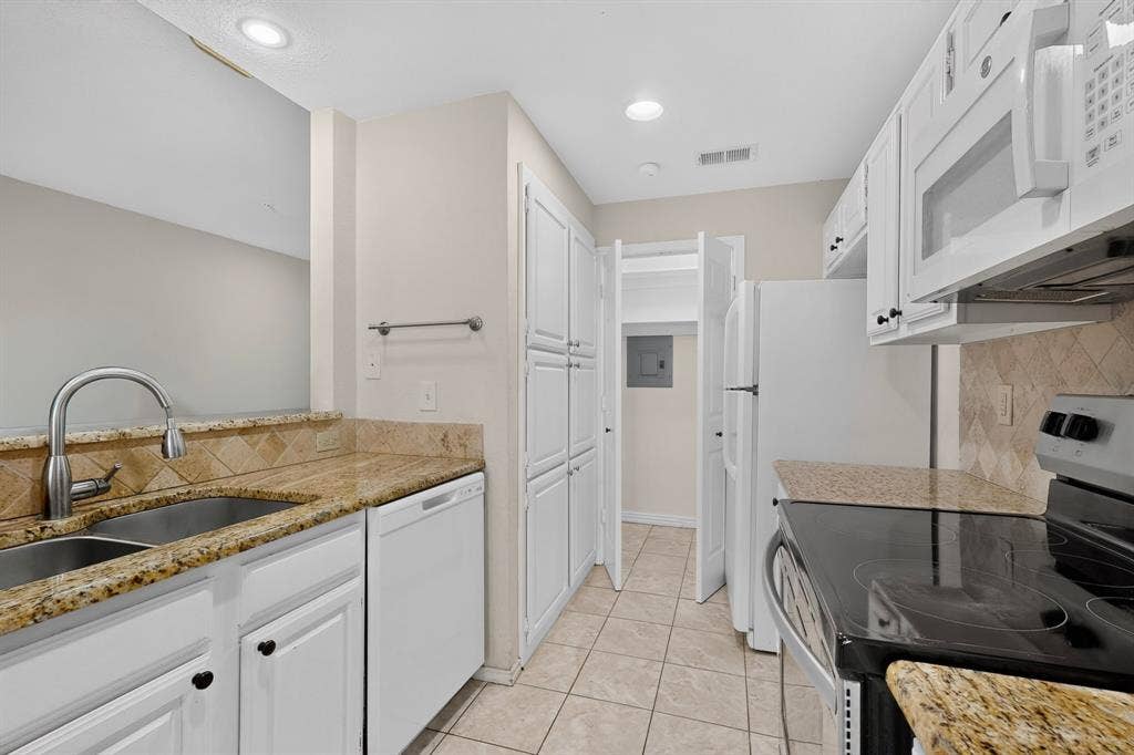 5565 Preston Oaks Road, #117, Dallas, TX 75254 5565 Preston Oaks Road, #117, Dallas, TX 75254