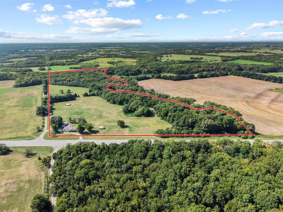 Property photo for 11731 NW State Highway 11, Whitewright, TX