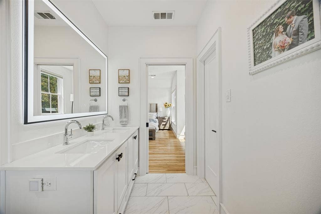 8600 Forest Hills Boulevard, Dallas, TX 75218 8600 Forest Hills Boulevard, Dallas, TX 75218