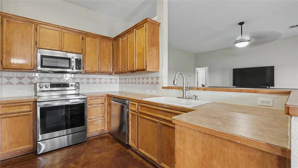 8462 Bell Meadows Boulevard, Belton, TX 76513 8462 Bell Meadows Boulevard, Belton, TX 76513
