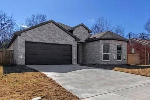 Property photo for 1336 E Fogg Street, Fort Worth, TX