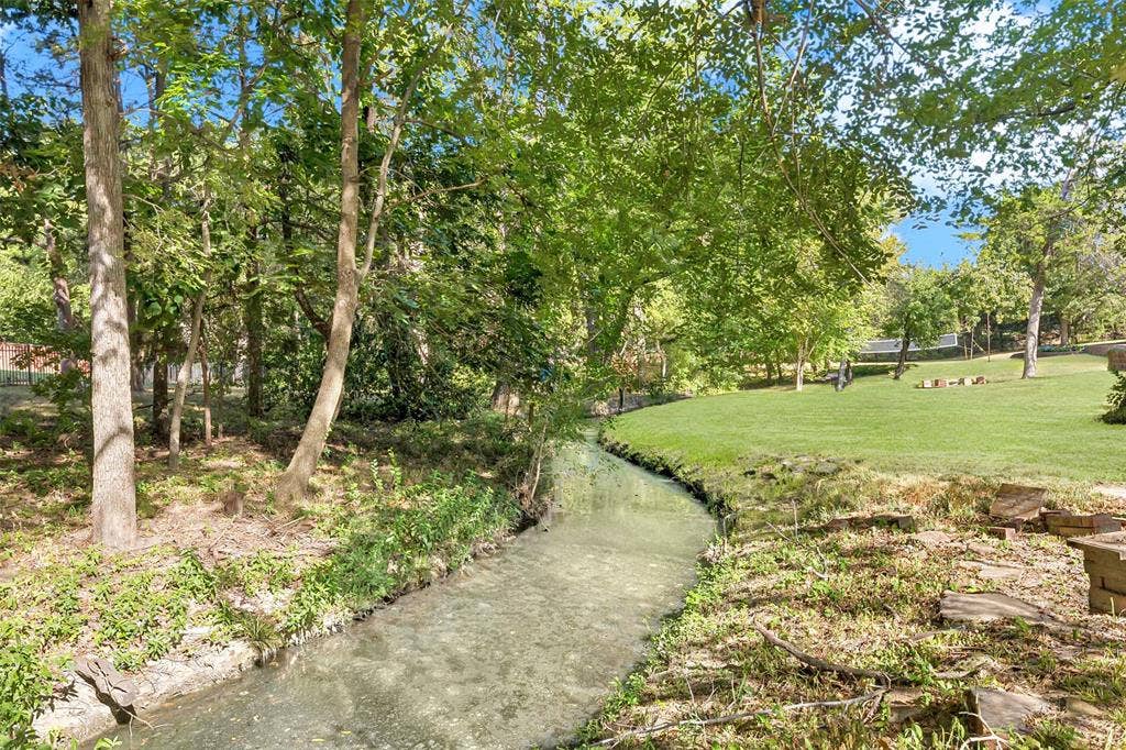 902 Glen Meadow Court, Garland, TX 75044 902 Glen Meadow Court, Garland, TX 75044
