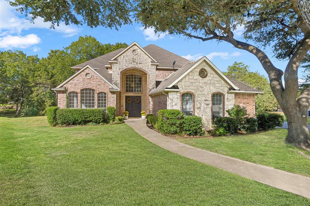 902 Glen Meadow Court, Garland, TX 75044 902 Glen Meadow Court, Garland, TX 75044
