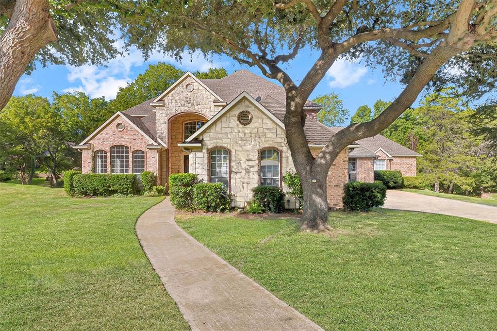 902 Glen Meadow Court, Garland, TX 75044 902 Glen Meadow Court, Garland, TX 75044