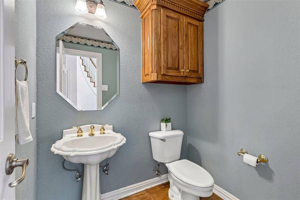 902 Glen Meadow Court, Garland, TX 75044 902 Glen Meadow Court, Garland, TX 75044