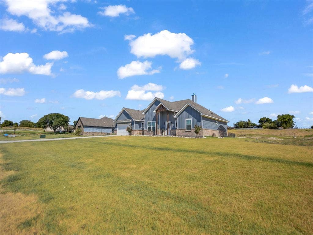 1017 Don Eve Court, Azle, TX 76020 1017 Don Eve Court, Azle, TX 76020
