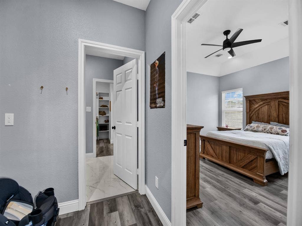 1017 Don Eve Court, Azle, TX 76020 1017 Don Eve Court, Azle, TX 76020