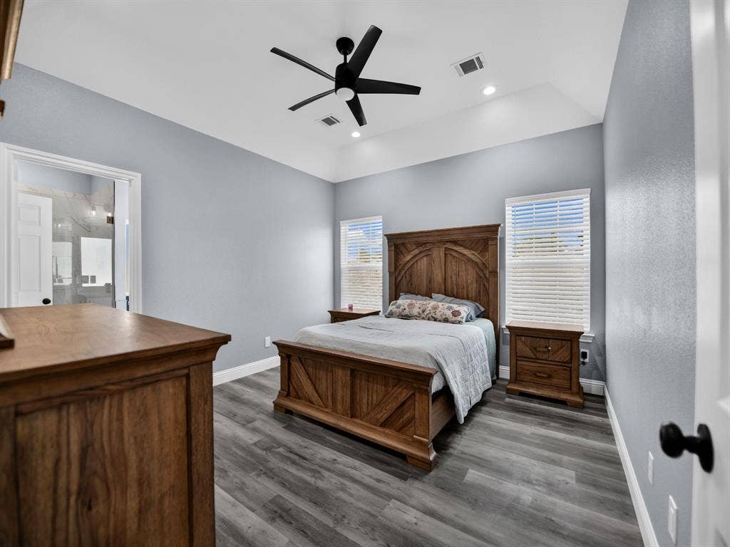 1017 Don Eve Court, Azle, TX 76020 1017 Don Eve Court, Azle, TX 76020